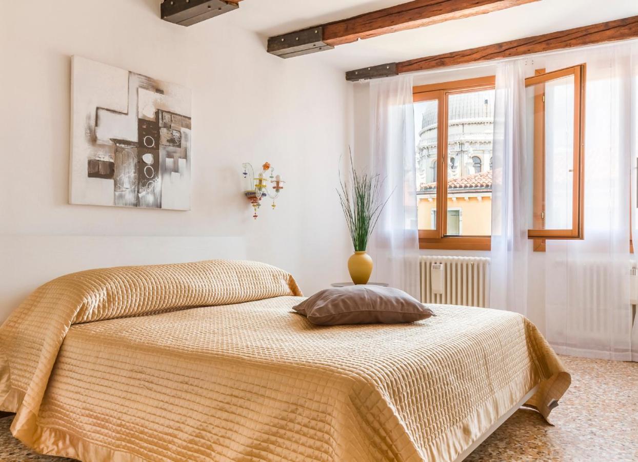 Dorsoduro Charme Apartments By Wonderful Italy Venedig Exteriör bild