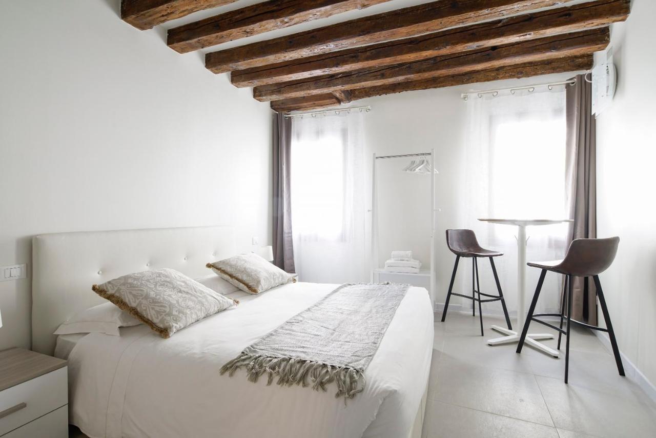 Dorsoduro Charme Apartments By Wonderful Italy Venedig Exteriör bild