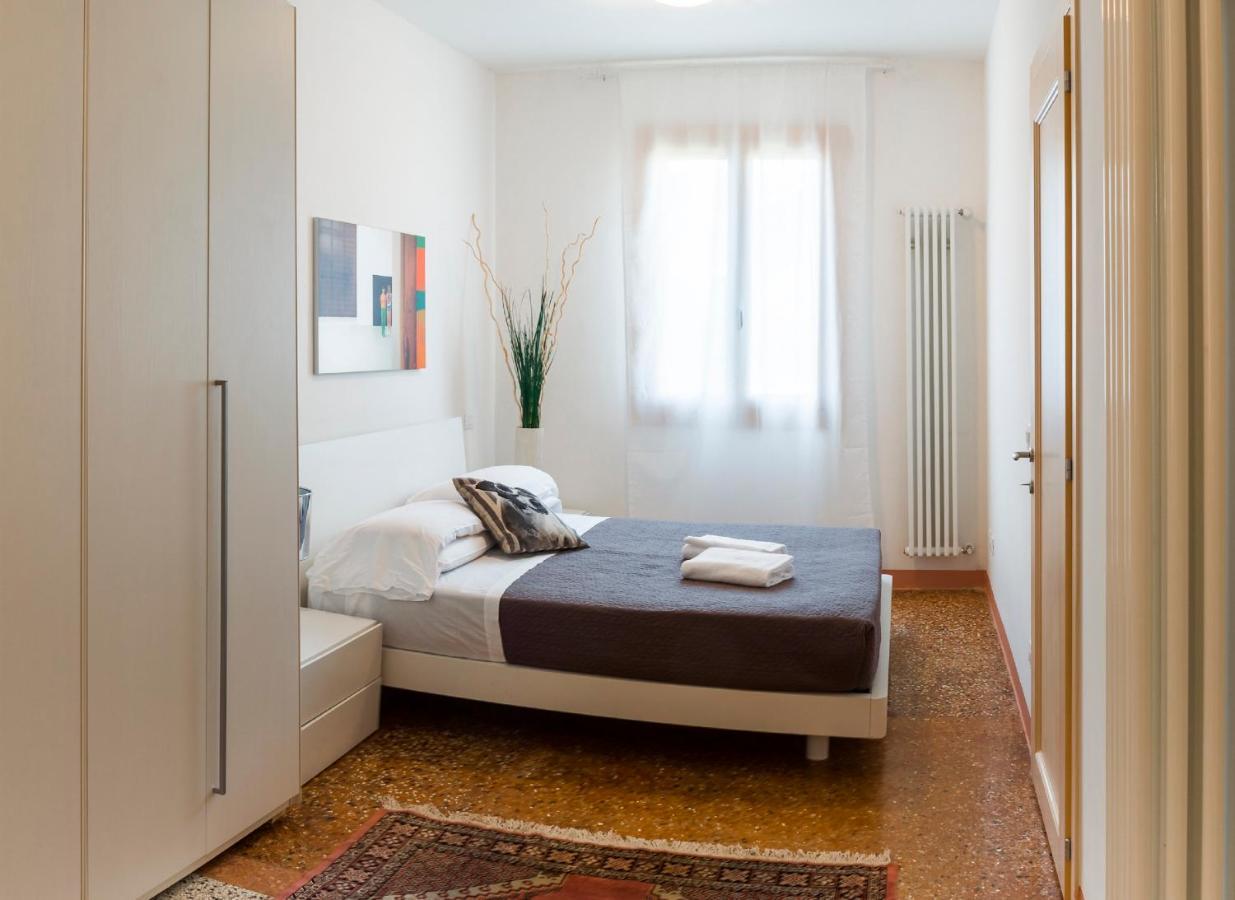Dorsoduro Charme Apartments By Wonderful Italy Venedig Exteriör bild