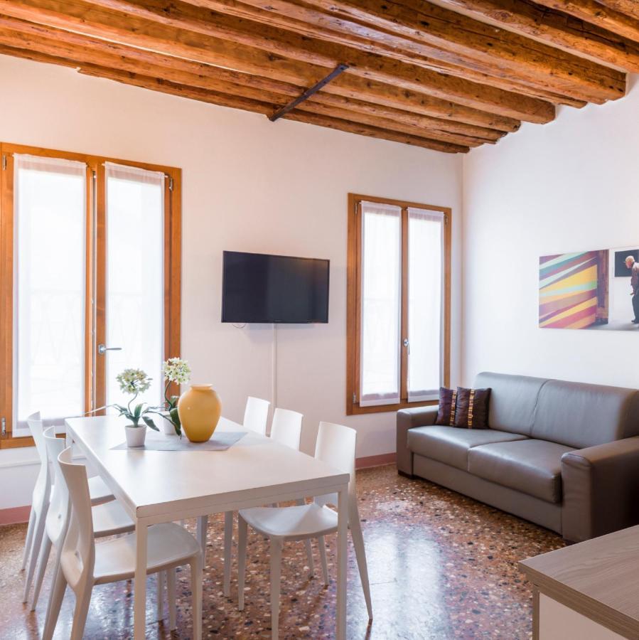 Dorsoduro Charme Apartments By Wonderful Italy Venedig Exteriör bild