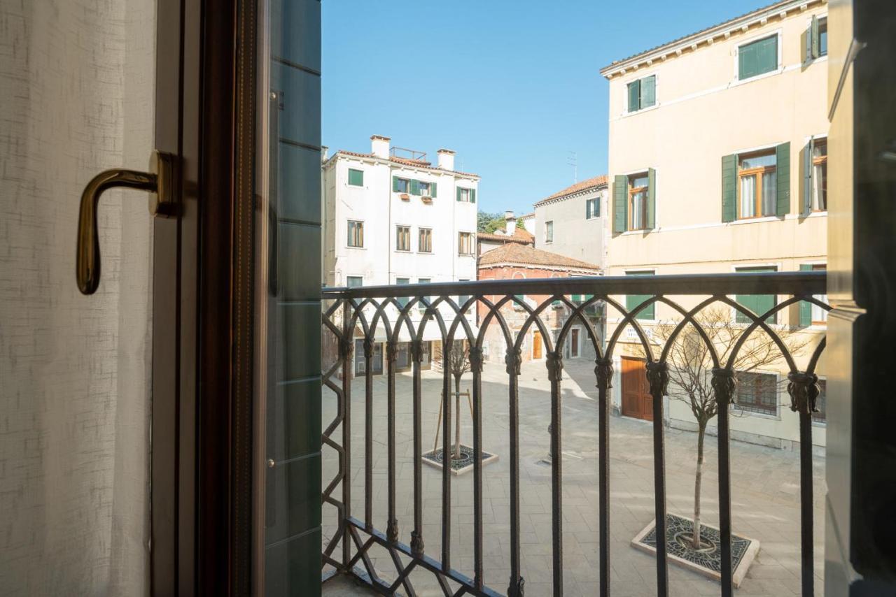 Dorsoduro Charme Apartments By Wonderful Italy Venedig Exteriör bild