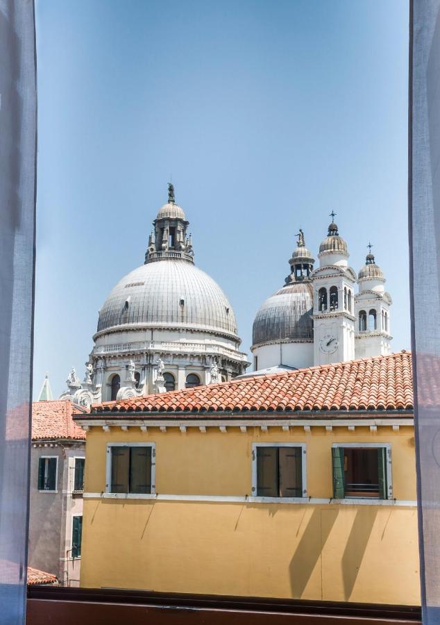 Dorsoduro Charme Apartments By Wonderful Italy Venedig Exteriör bild